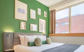 Maxhotel Amsterdam Airport Schiphol - Recently Renovated
